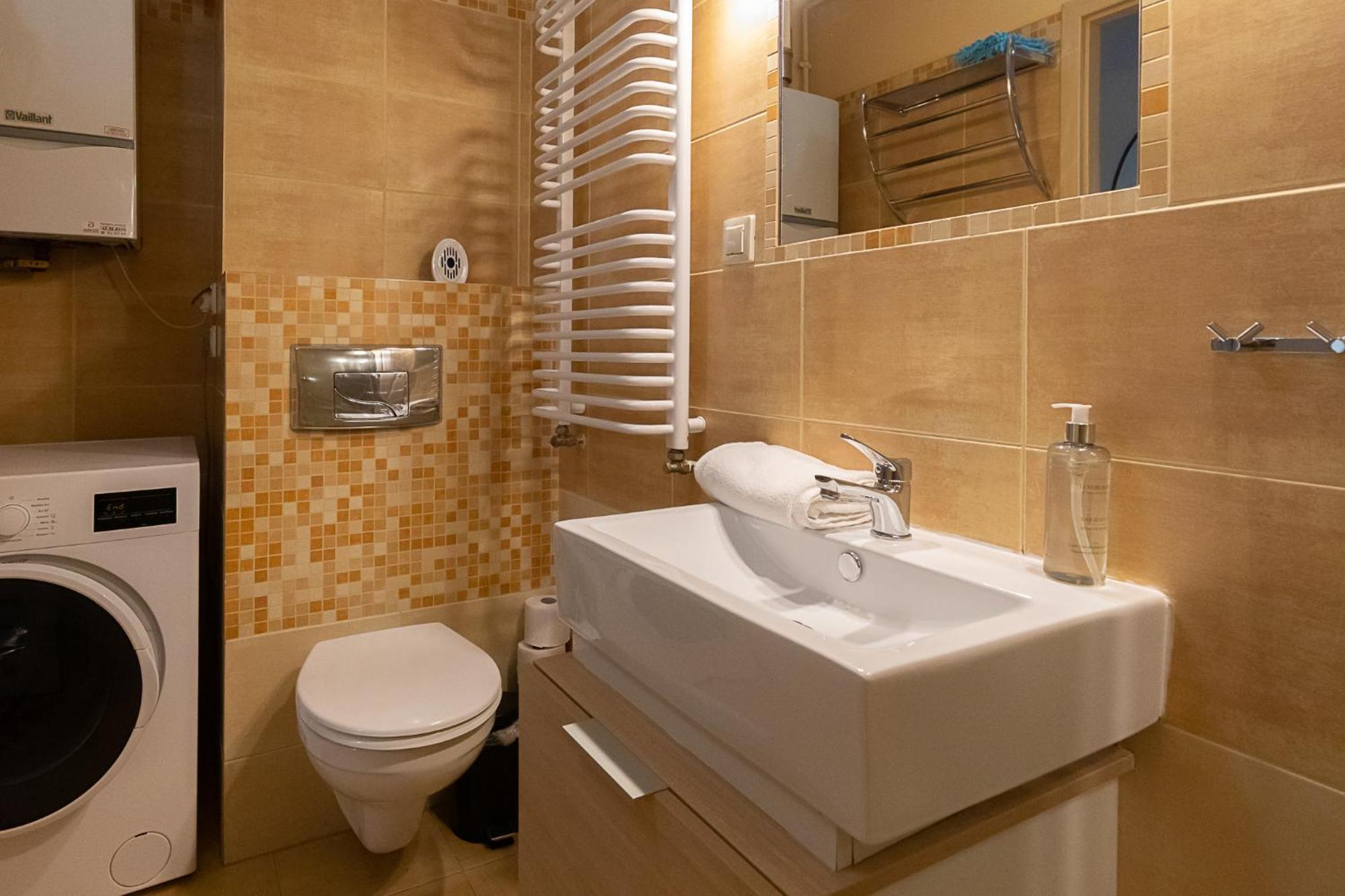 שצ'קלארסקה פוראובה Rentplanet - Apartamenty Pstrowskiego מראה חיצוני תמונה